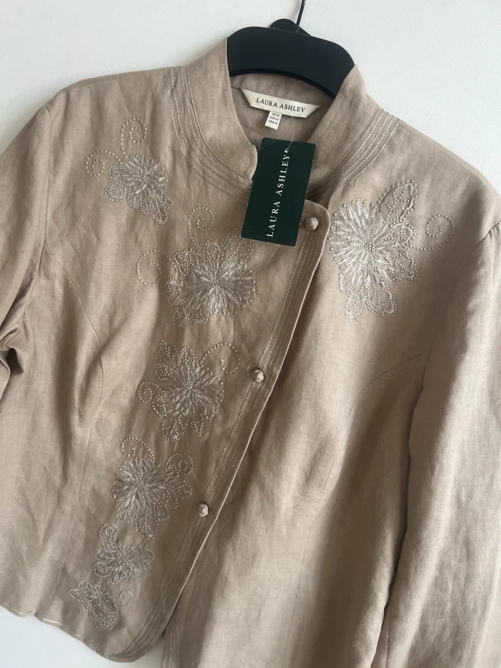 Vintage Laura Ashley Linen, Floral Embroidered, Nutmeg Jacket/Top; Size 16 - Image 4 of 4