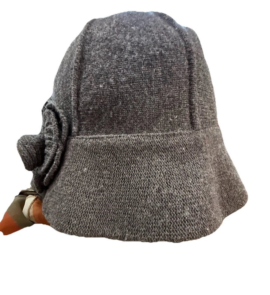 Sombrero Cloche de Lana Liz Claiborne Marrón Apliques de Flores Dark Academia Cottagecore Foto 3 de 4