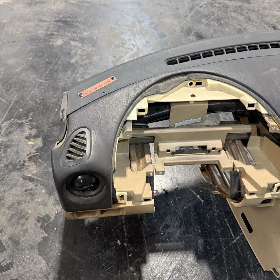 Panel de instrumentos interior Mazda Miata 99-05 NB tablero de instrumentos PICKUP LOCAL COLORADO Foto 2 de 4