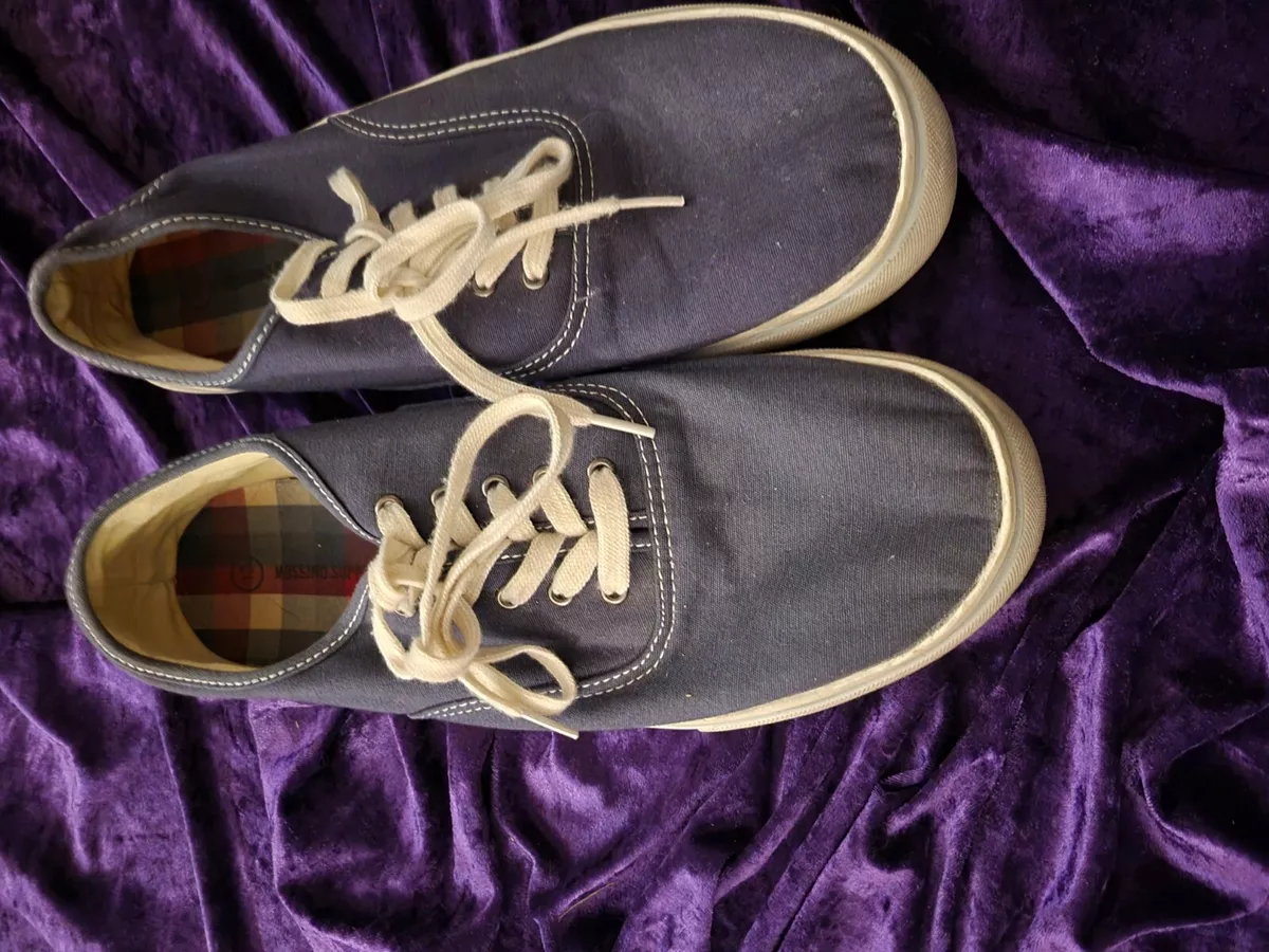 Canvas top shoes company