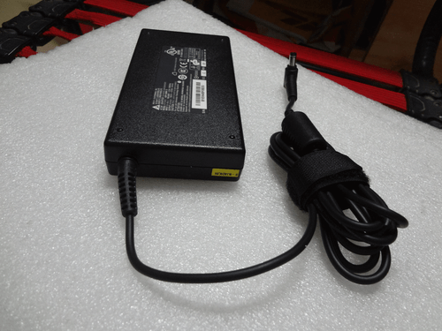 Genuine 120W Delta 19.5V6.15A ADP-120MH B For Clevo/Sager N850HK N850HK1 Charger - Picture 3 of 5