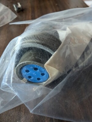MS CONNECTOR Amphenol MS3106A-14S-5S Connector 97-3106A-14S-5S solder cup