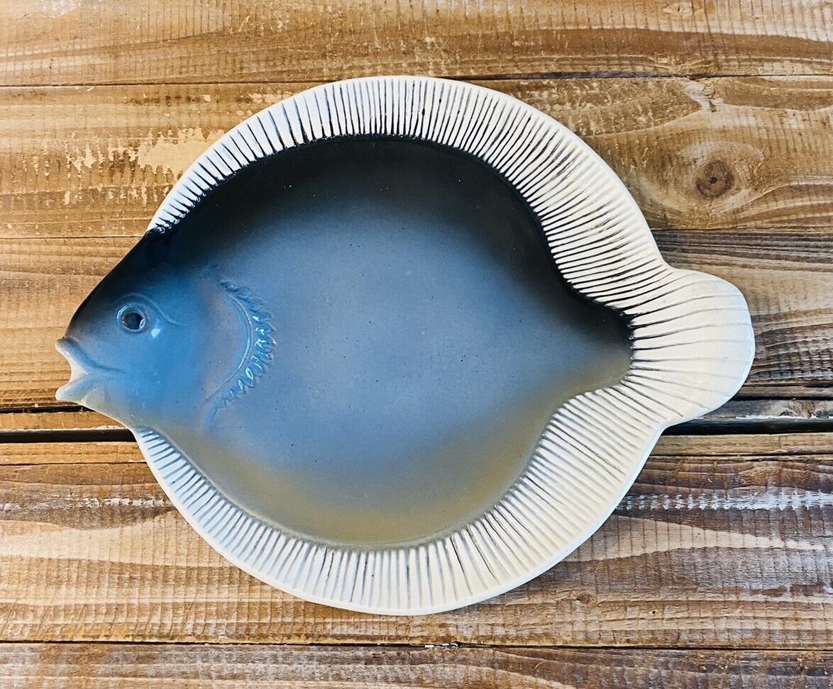 Vintage 1987 Flat Earth Art Pottery Fish Ceramic Serving Plate 13.5"