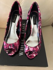 White House Black Market Apple Heels Size 6.5