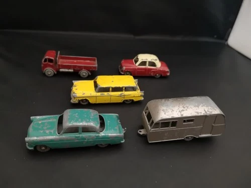 MATCHBOX LESNEY LOT OF FIVE MODELS INC FORD ZODIAC--Y523