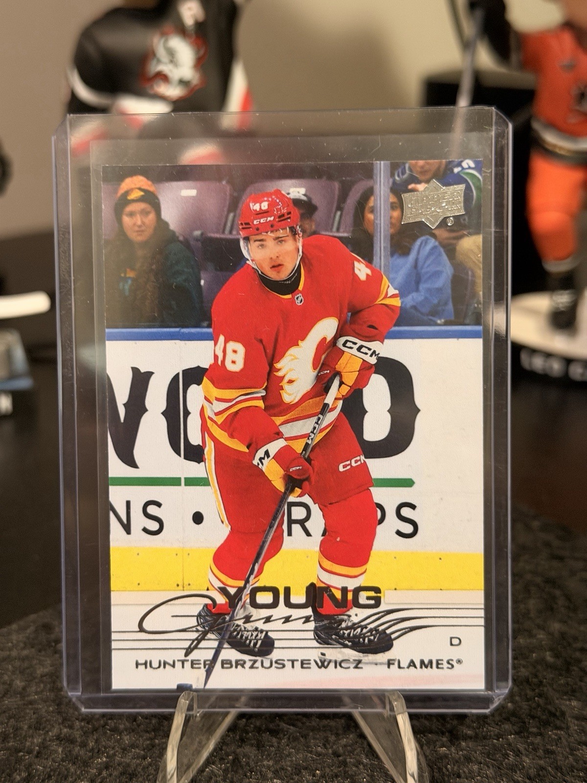 2025-26 Upper Deck Series 2 - Young Guns Hunter Brzustewicz #455 (RC)