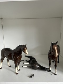 2 Beswick Horse Fig Both With Damage Still Have Parts One Melbaware Horse Chip