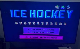 Cartucho de juego Nintendo NES Ice Hockey con folleto y estuche - probado funciona