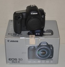 Canon EOS 5D Mark III 22.3MP Digital Camera Body in box working