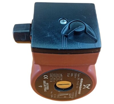 Pompe Grundfos à 3 vitesses pour circulateur d'eau chaude modèle UPS15-58FC; 115V par Bell & Gossett