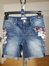 Girls SIZE12 Cuffed Bermuda Denim Shorts Adjustable Waist MUDD New Without Tags