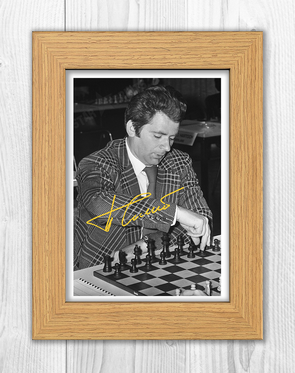 Boris Spassky Biography - Russian chess grandmaster (born 1937