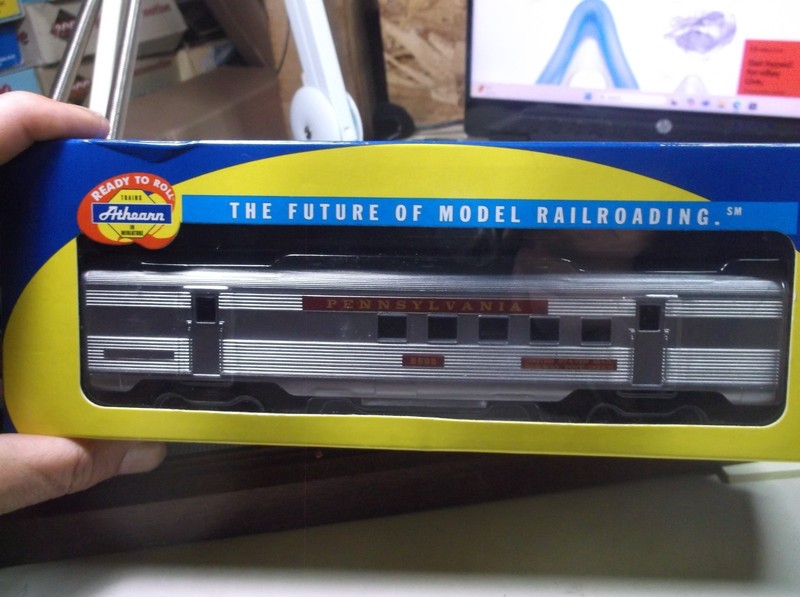 HO R P O Passenger Car Pennsylvania 6596 Athearn New in Box