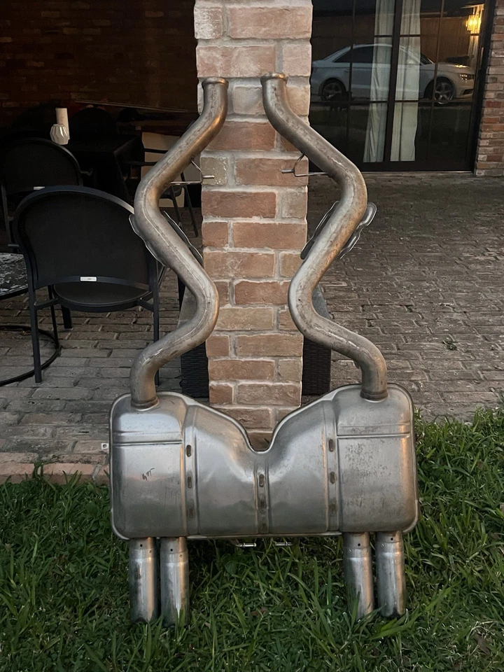 E92 BMW M3 Catback Exhaust System E92 4.0 - Image 3 of 4