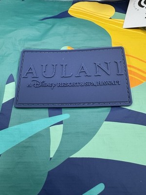 New Disney Aulani Aloha Collection X Splash Proof Zipper Tote
