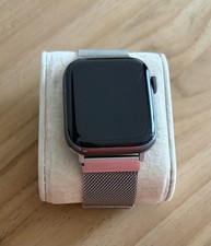 Apple Watch Series 4 44mm Silver Aluminum Case Stainless Steel Band