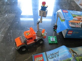 2013 LEGO CITY 60054 LIGHT REPAIR TRUCK USED COMPLETE WITH BOX