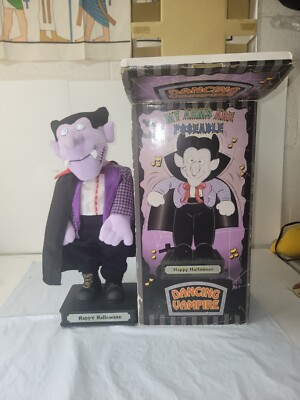 TLT Toys Poseble  Animated Vampire Moves Sings Trick or Treat Blues 18'' Tested