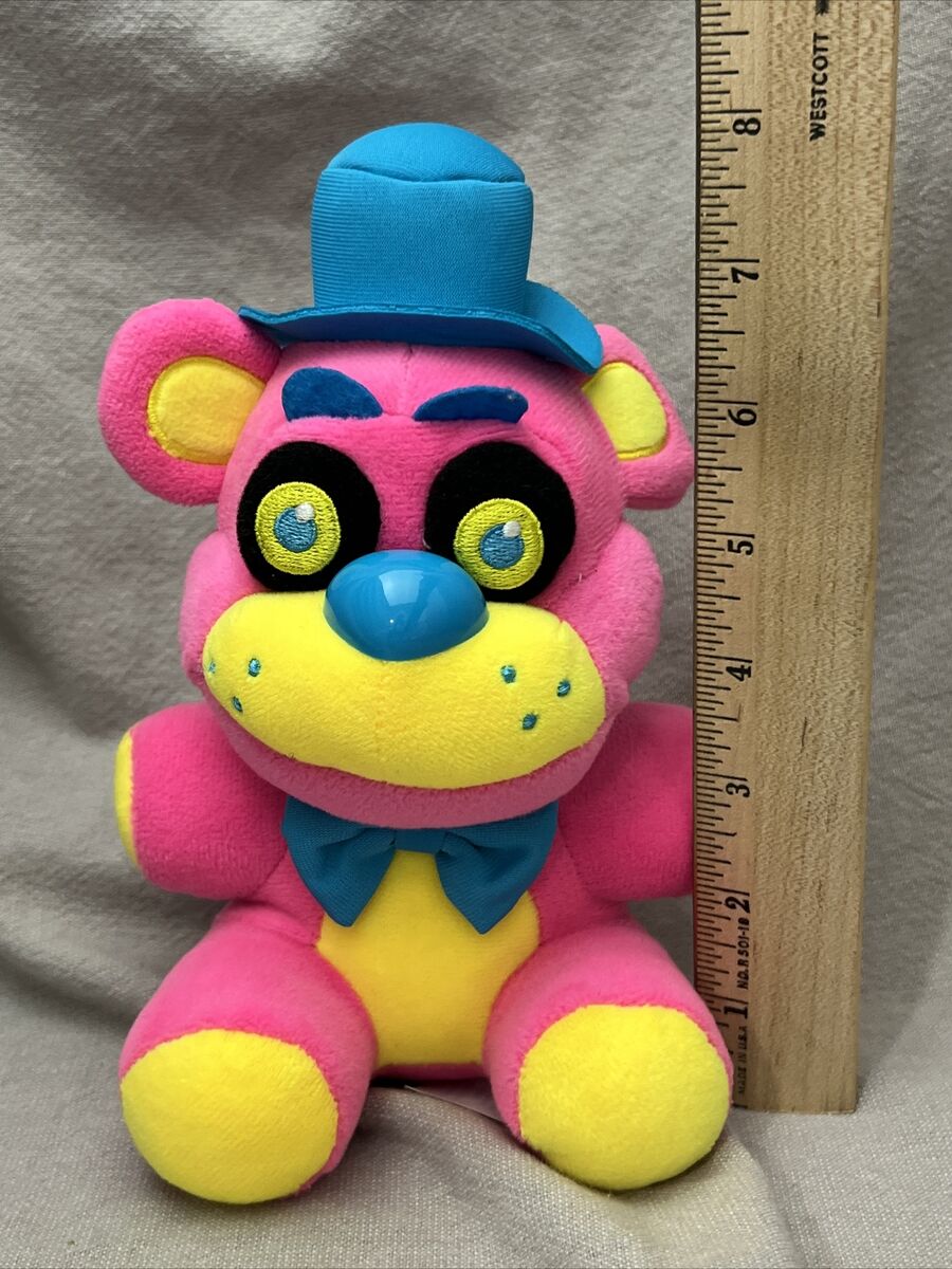 Funko Five Nights at Freddy's: Plush – Freddy Blacklight (Pink)