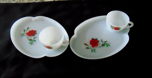 Red Rose Milk Glass Cup Federal Rosecrest Snack Cup Tea Vintage 1950's Set of 2
