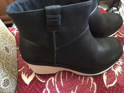 Rare Merell Womans Booties Size 8 1/2 NEW