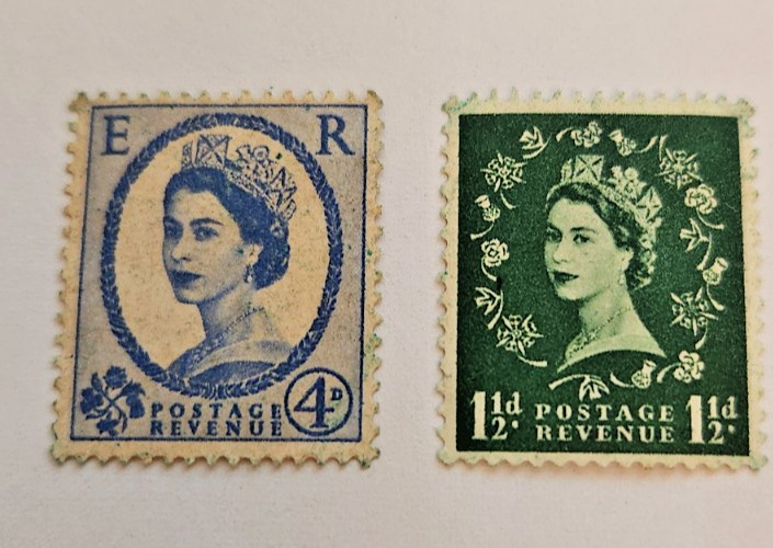 VTG~ Queen Elizabeth II ER Postage Stamps ~ Both From Wilding Definitive Series