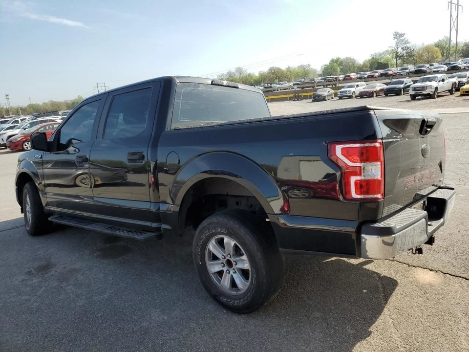 (LOCAL PICKUP ONLY) Rear Bumper Receiver Style Hitch Chrome Fits 15-20 FORD F150 Foto 4 de 4