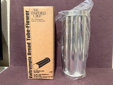 The Pampered Chef Valtrompia Bread Tube- Flower #1550
