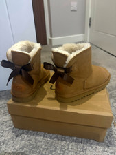 UGG Women?s UK 4 Brown Suede Ankle Bootie Sheepskin Lined Bow Slip-On
