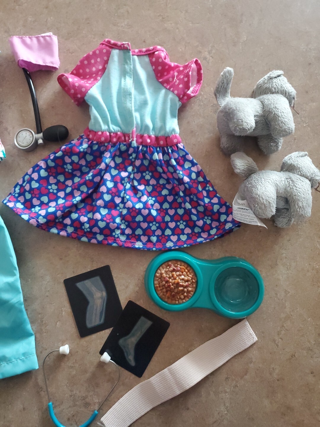 Lot of 18" Doll Our Generation American Girl Pet Vet Animals Outfit Accessories
