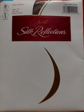Vintage Pantyhose Hanes Silk Reflections Color Barely There Size A-B BDR4