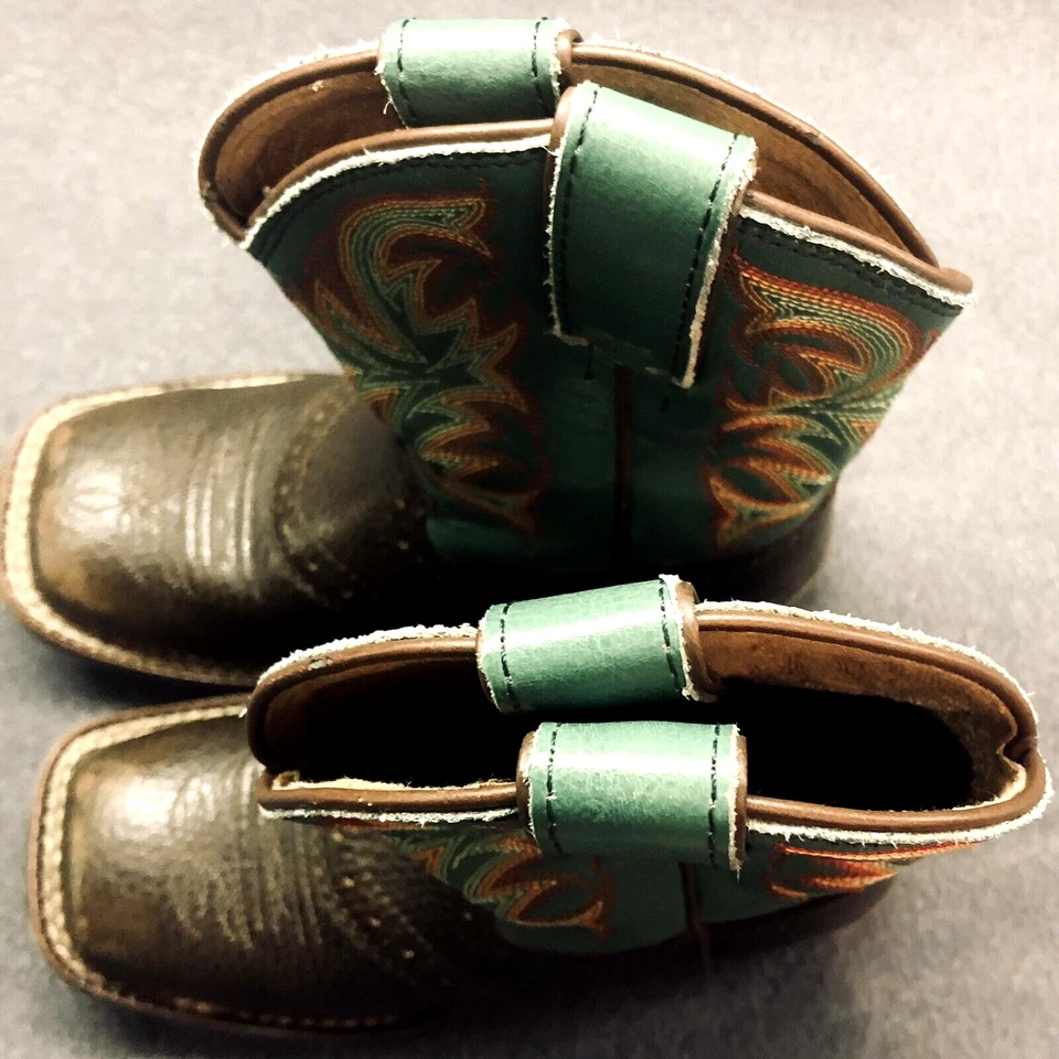 Botas Justin Cuero Puntera Cuadrada 8.5D 7201JR Niños Estampida Marrón Verde Eje Foto 3 de 4