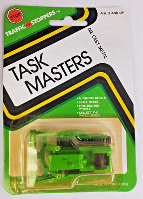 Yatming Task Masters Green Bulldozer 2 3/8'' Long Hong Kong Mint Sealed