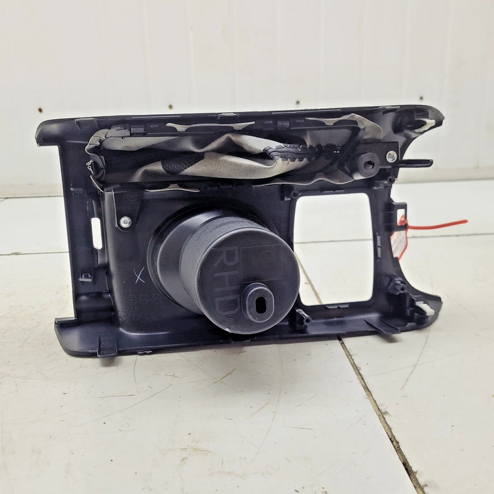 Центральная консоль держатель чашки и ручной тормоз Mazda CX5 MK1 2013 KD77-64431 - Изображение 2 из 4