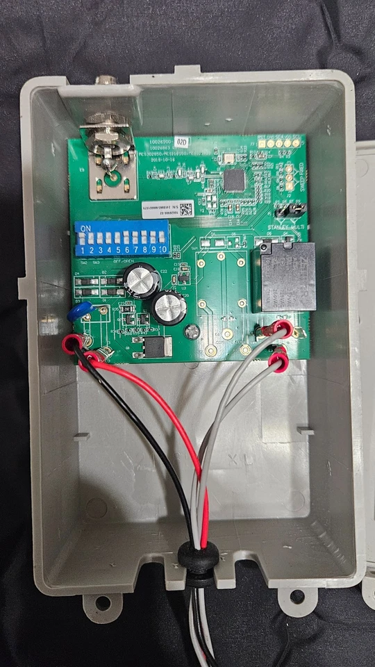 Multi-Code 1099Receiver 109950, AND  Multi-Code 307010 Mini Transmitter - Image 2 of 4