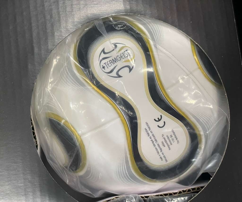 ADIDAS FIFA WORLD CUP HISTORICAL MINI BALL SET JN2093 | eBay