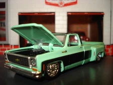 1973 CHEVROLET SILVERADO PICKUP TRUCK LIMITED EDITION EDITION 1/64 GREEN DUALLY