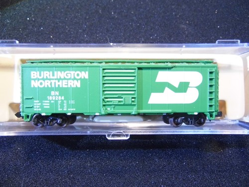 N - Atlas 3407 - 40' Boxcar, Burlington Northern 189284 LN con Rapido | Zustand: Used