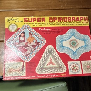Kenner Super Spirograph Drawing Set Red Case, Vintage 1970 (MPN 401)