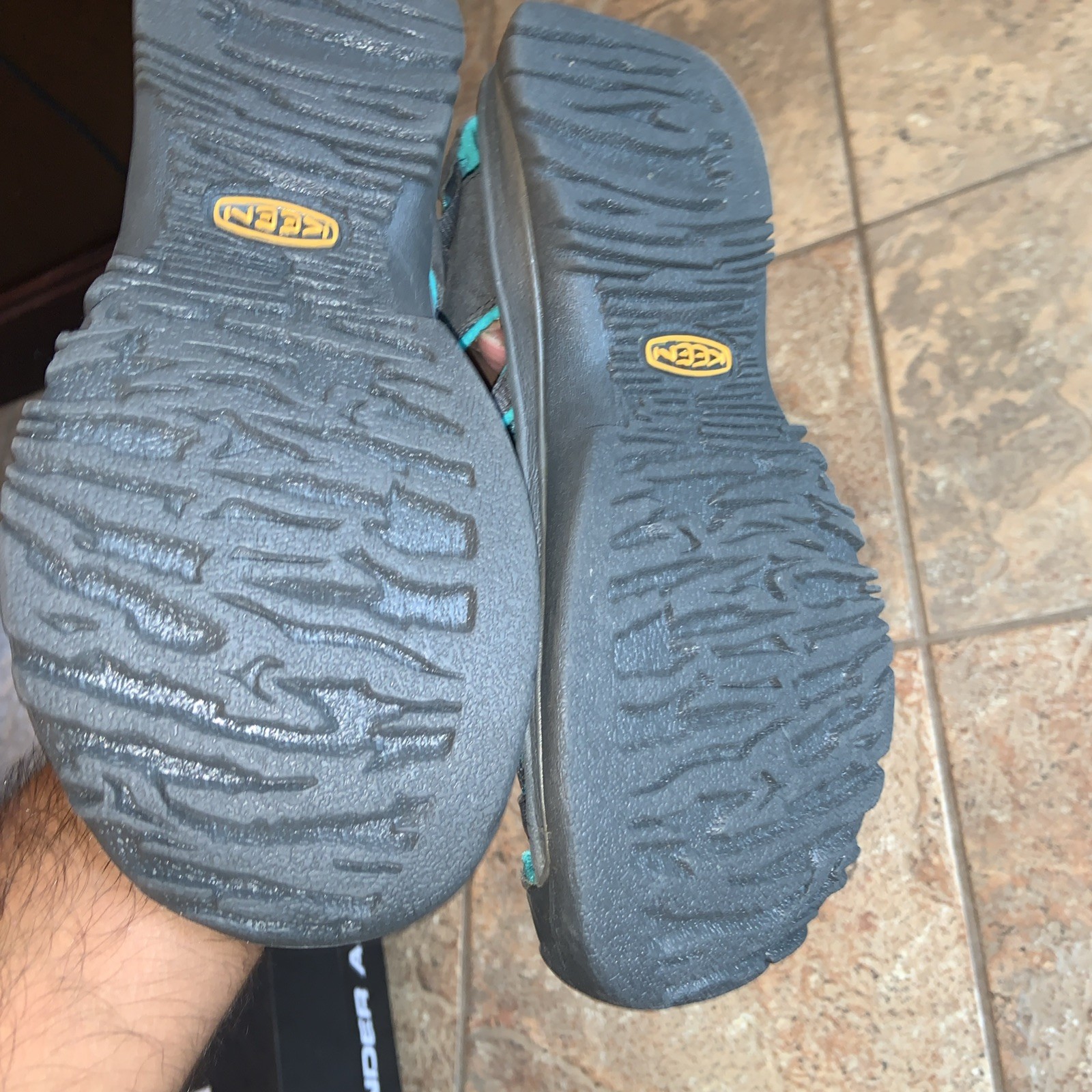Sandali donna KEEN taglia 9 impermeabili escursionismo teal sussurro grigio nero??