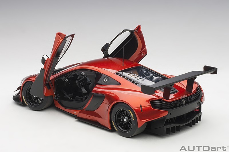 Autoart McLAREN 650S GT3 VOLCANO ORANGE/BLACK ACCENTS 1/18 Scale. New