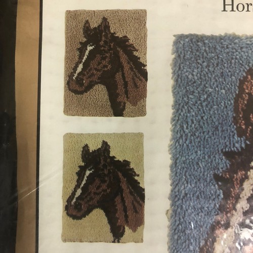 Caron Latch Hook Pattern Horse’s Head Pony NOS Printed Canvas Pattern 20” x 27” - Picture 3 of 12