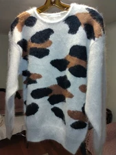 Angora rabbit hair sweater, M, Fuzzy, cable knit, round neck, multicolor