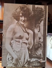 Quadro ragazza degli anni 20, poster cornice a giorno color seppia formato A2.