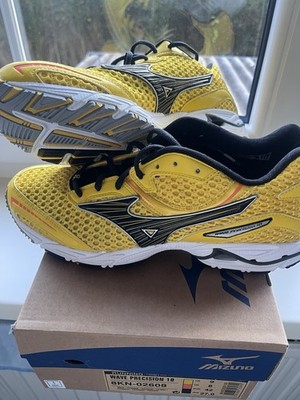 Laufschuhe Herren Neu mit Karton Größe 42 von Mizuno Wave Precision