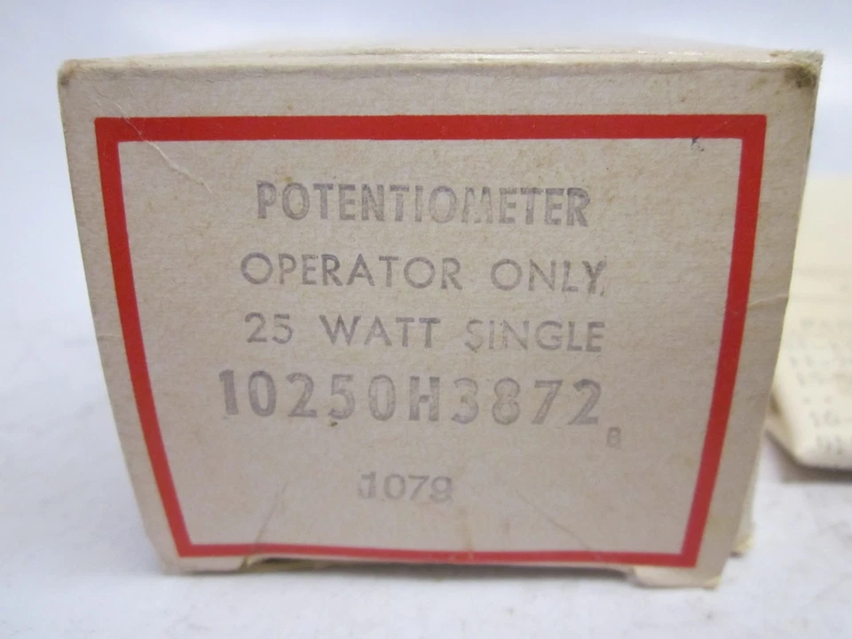 Cutler Hammer 10250H3872 Potenciómetro Operador Solo 25 Vatios Individual Nuevo Foto 4 de 4
