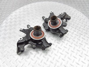 2020 Can-Am Ryker 900 Front Left Right Steering Knuckle Control Spindle Pair