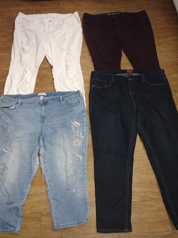 Lot of 4 Pairs of Women's Lane Bryant, Torrid, Ava Viv & Eunina Jeans Size 26