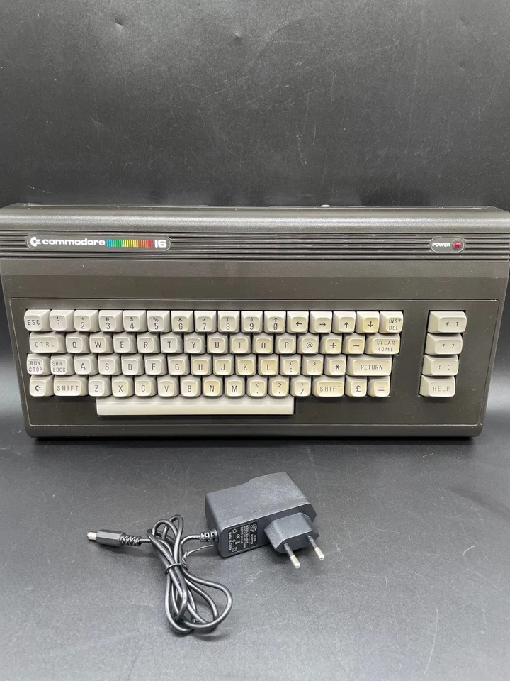 Commodore / C 16 Computer / Vintage #tested & full working #