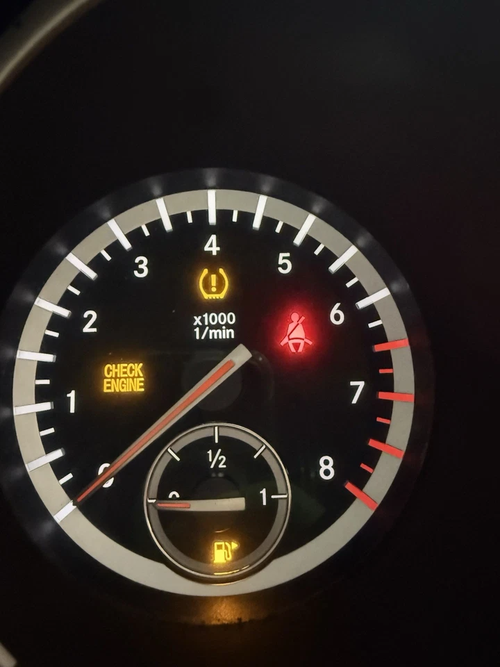 Cuadro de instrumentos velocímetro OEM 94K Mercedes R171 SLK300 SLK350 05-11 Foto 3 de 4